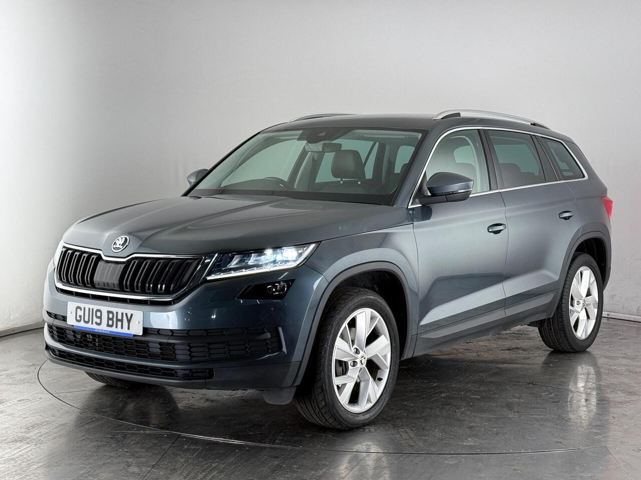 Skoda Kodiaq thumbnail Front Left