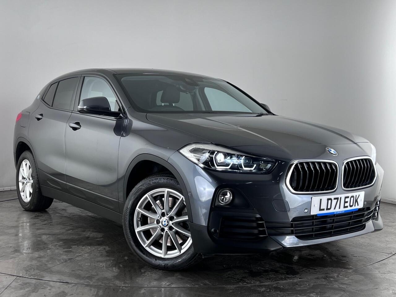BMW X2 thumbnail Front Right