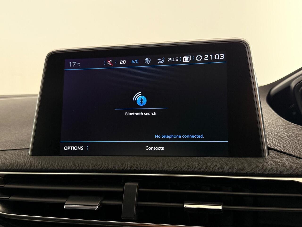 Peugeot 3008 thumbnail Infotainment System