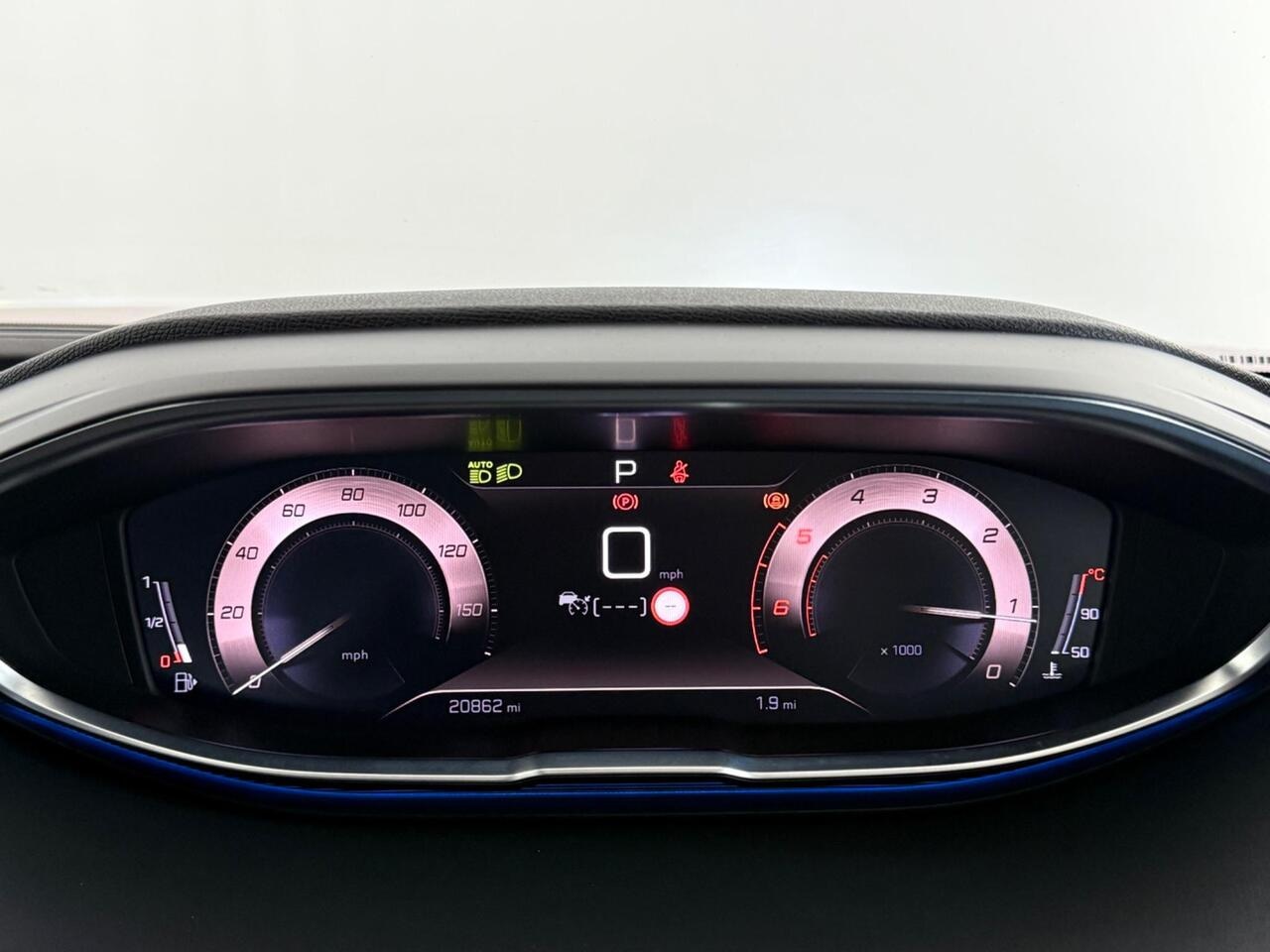 Peugeot 3008 thumbnail Driver Instruments