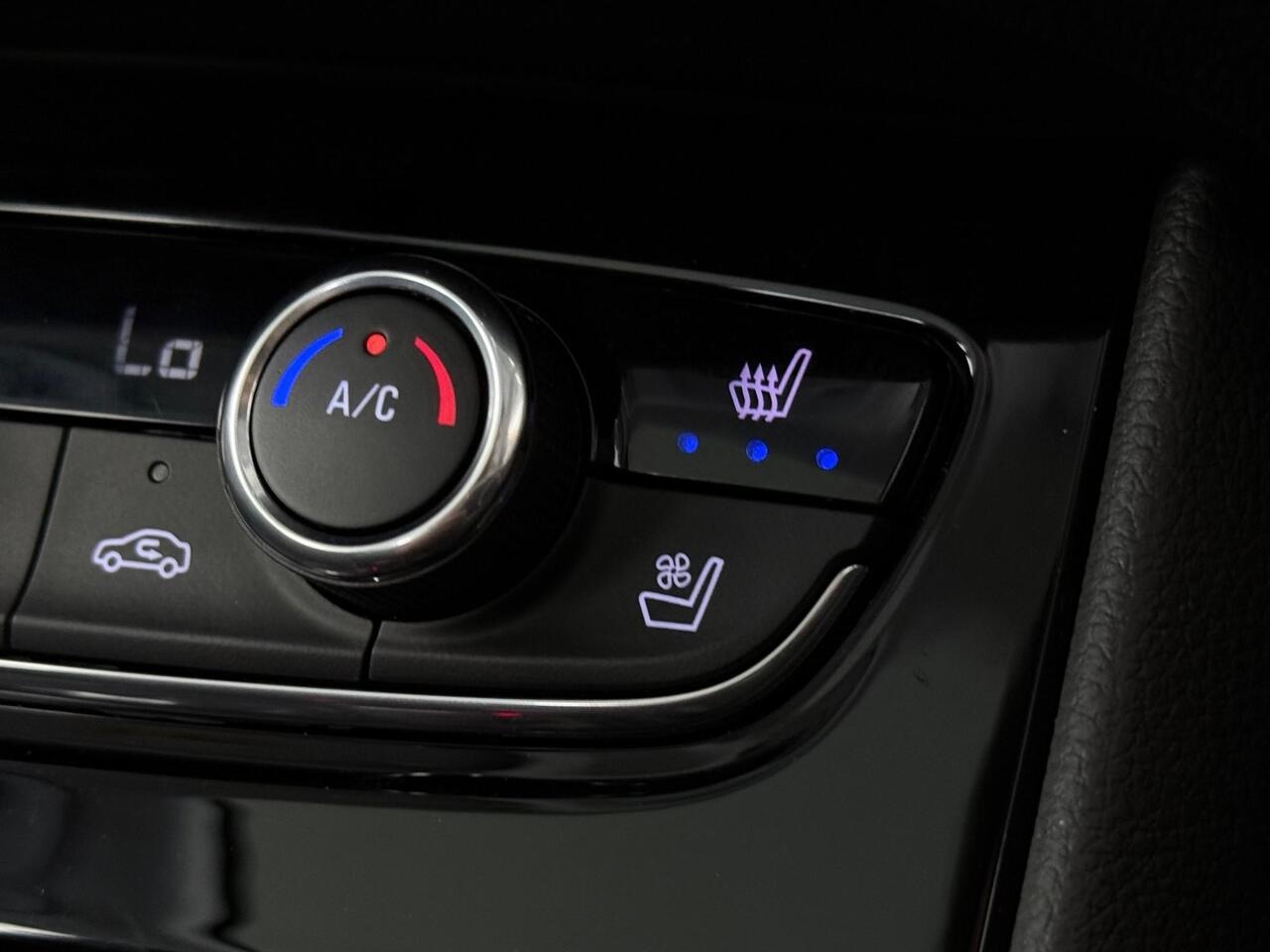 Vauxhall Grandland X thumbnail Misc Controls