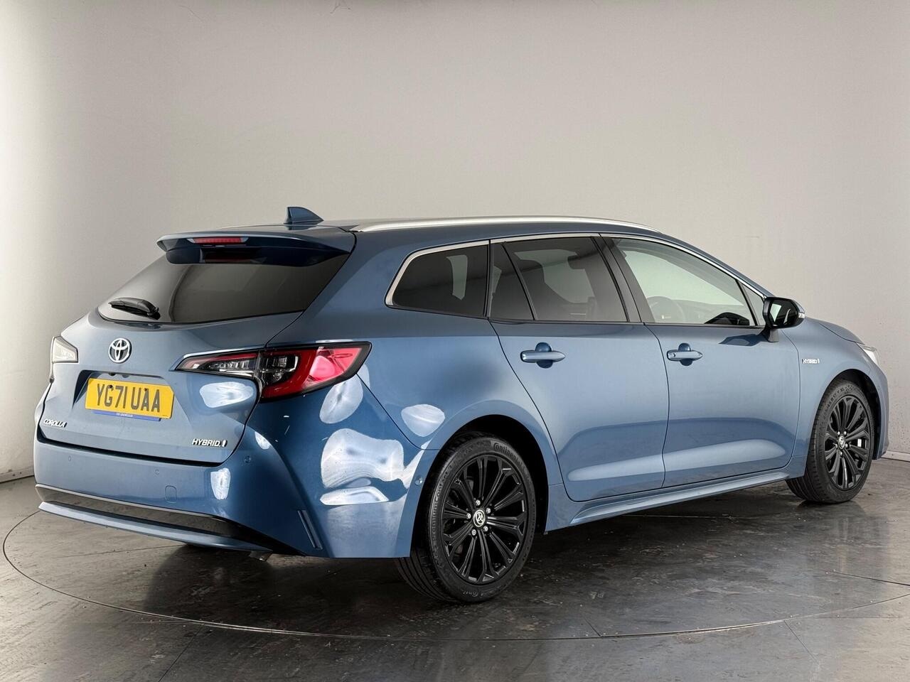 Toyota Corolla thumbnail Rear Right