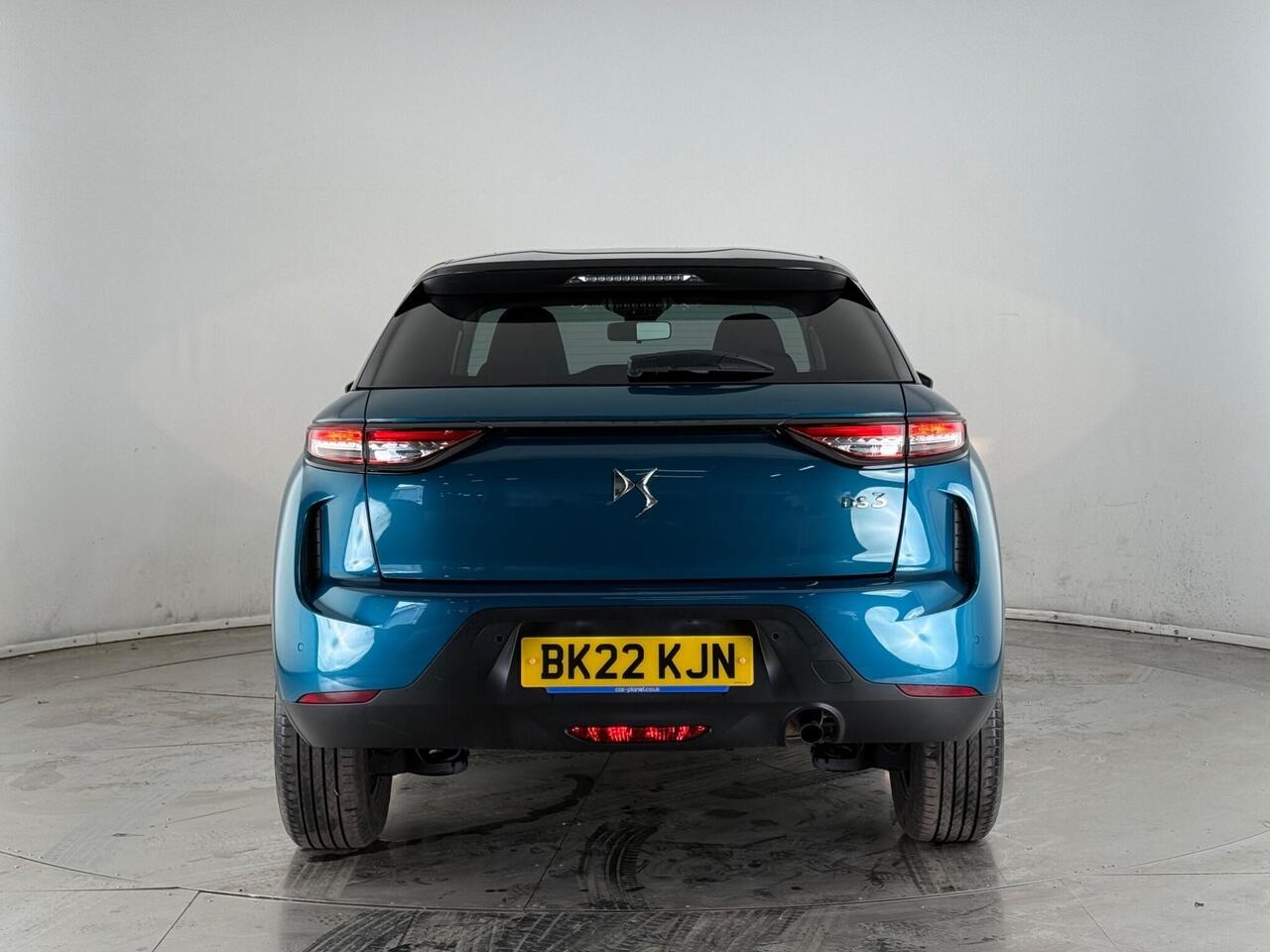 DS AUTOMOBILES DS 3 CROSSBACK thumbnail Rear
