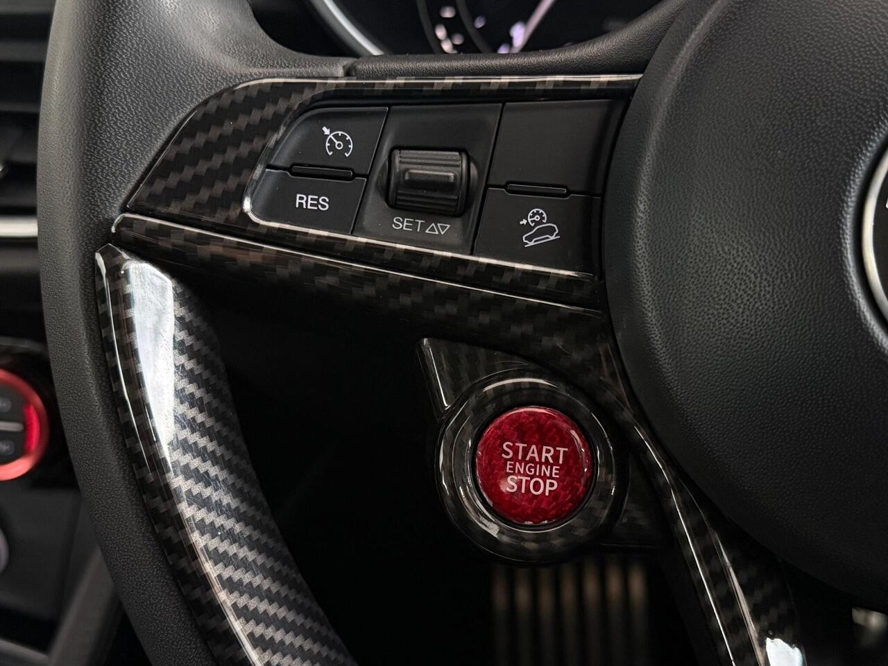 Alfa Romeo Stelvio thumbnail Misc Controls