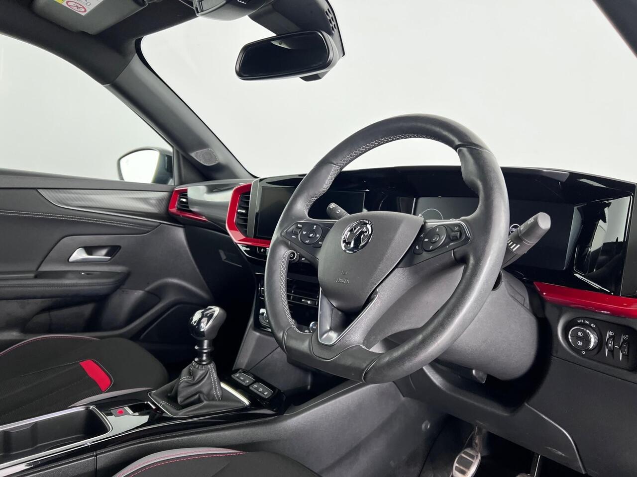 Vauxhall Mokka thumbnail Interior Front