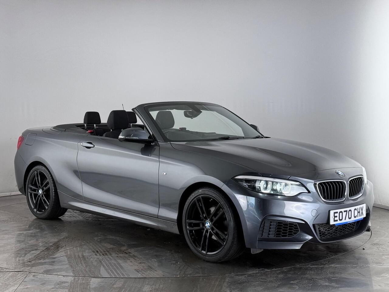 BMW 2 Series thumbnail Front Right