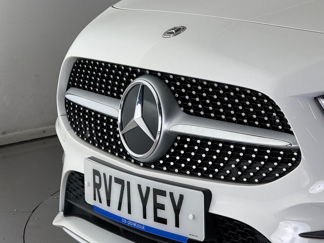 Mercedes-Benz A Class thumbnail Badge Exterior