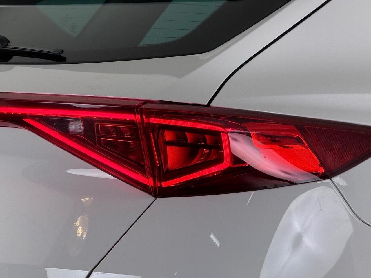 CUPRA Formentor thumbnail Lights Rear