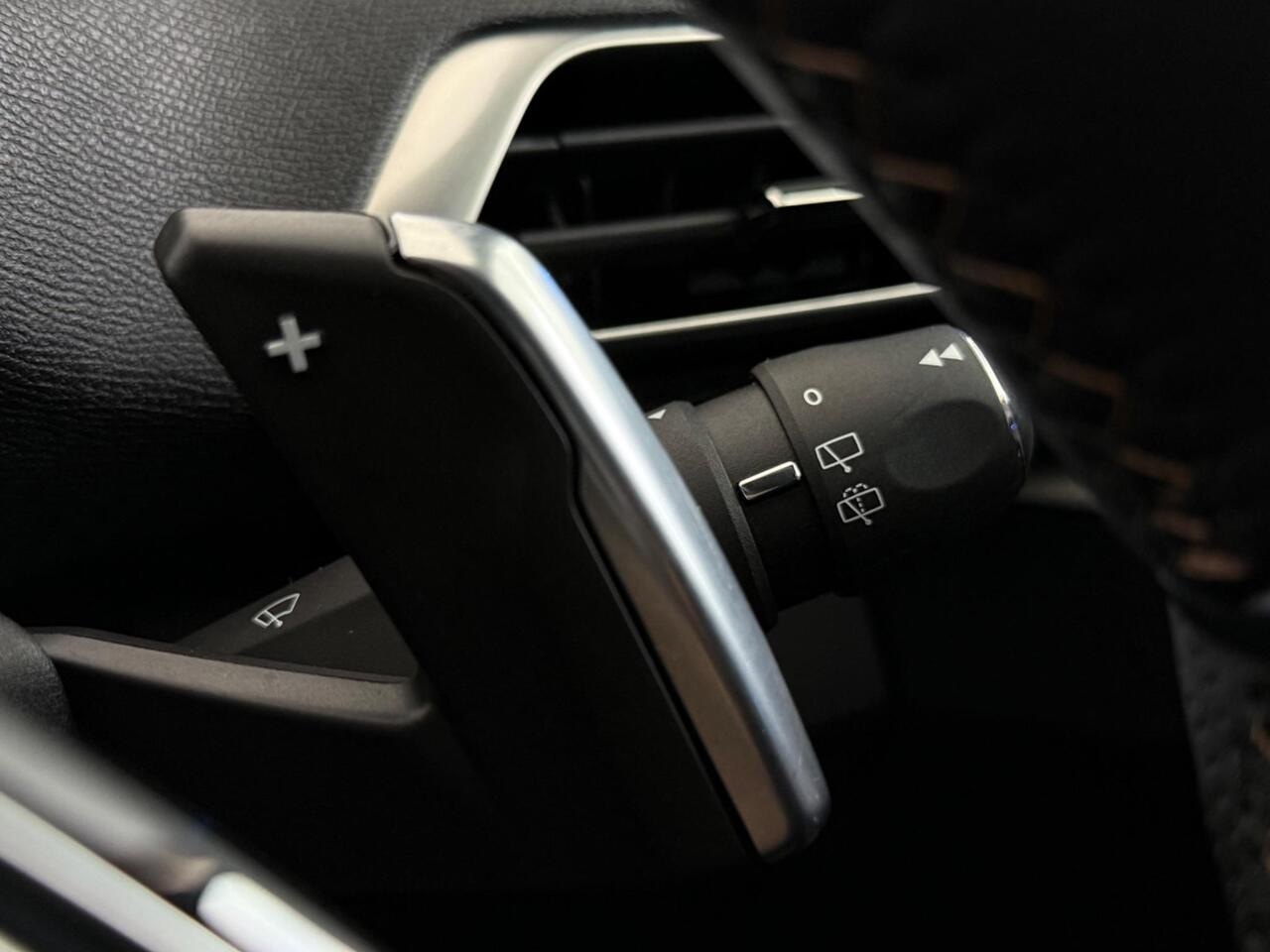 Peugeot 3008 thumbnail Misc Controls