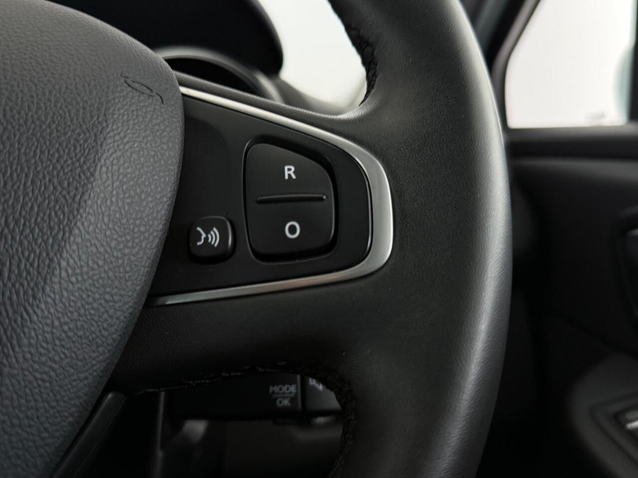 Renault Clio thumbnail Misc Controls