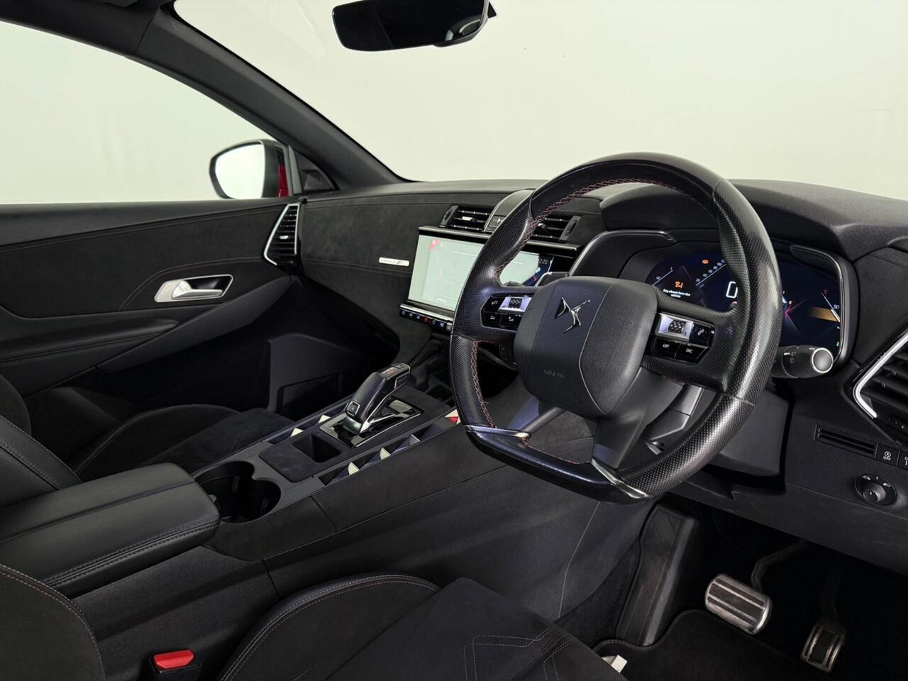 DS AUTOMOBILES DS 7 CROSSBACK thumbnail Interior Front