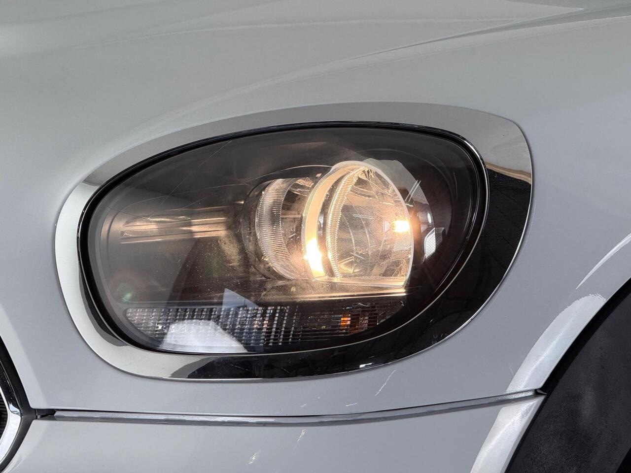MINI Countryman thumbnail Lights Front