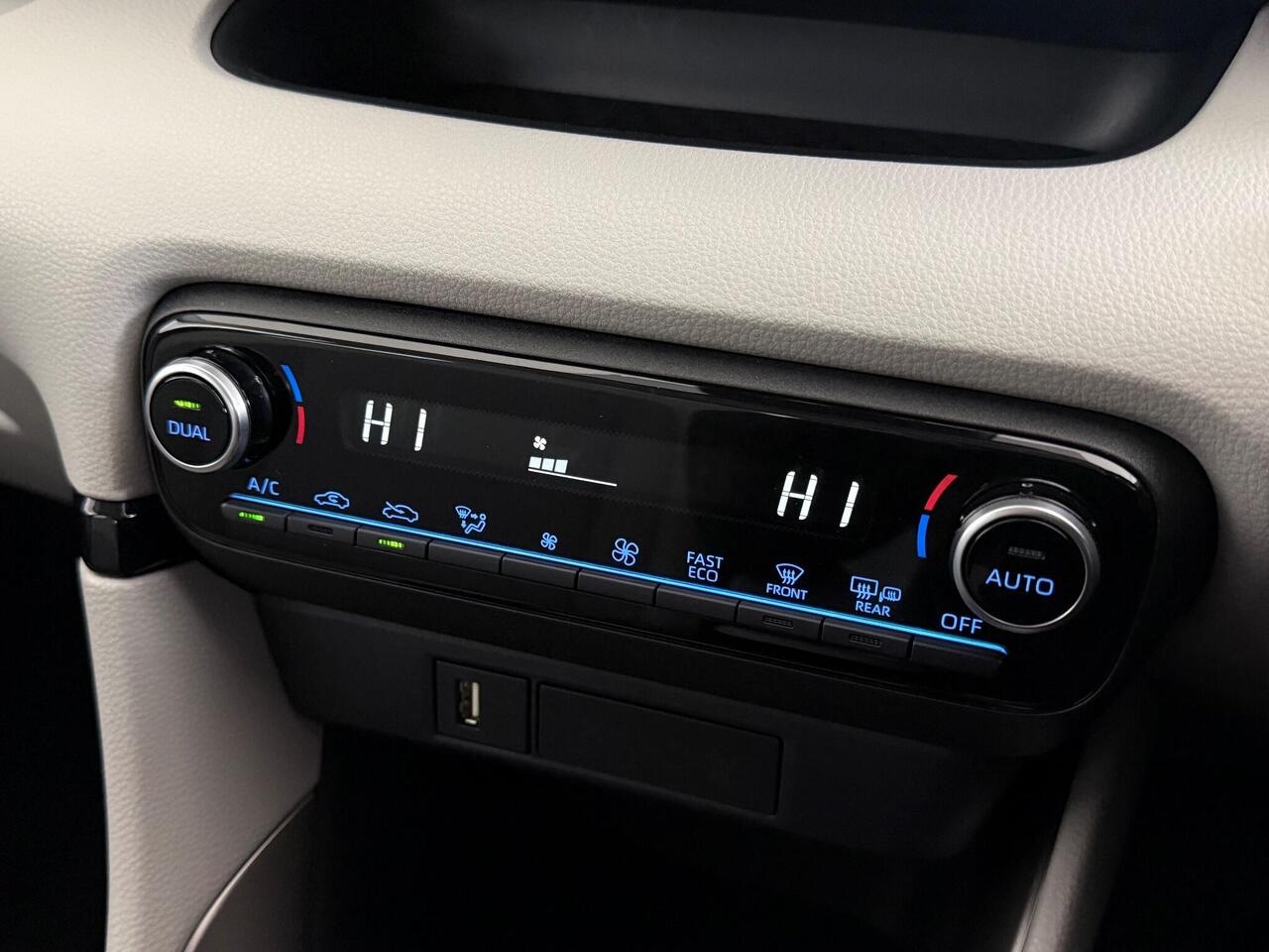 Toyota Yaris thumbnail Misc Controls