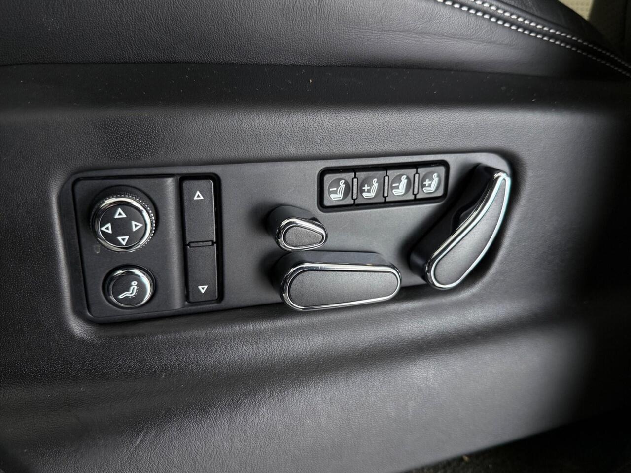 Bentley Bentayga thumbnail Misc Controls