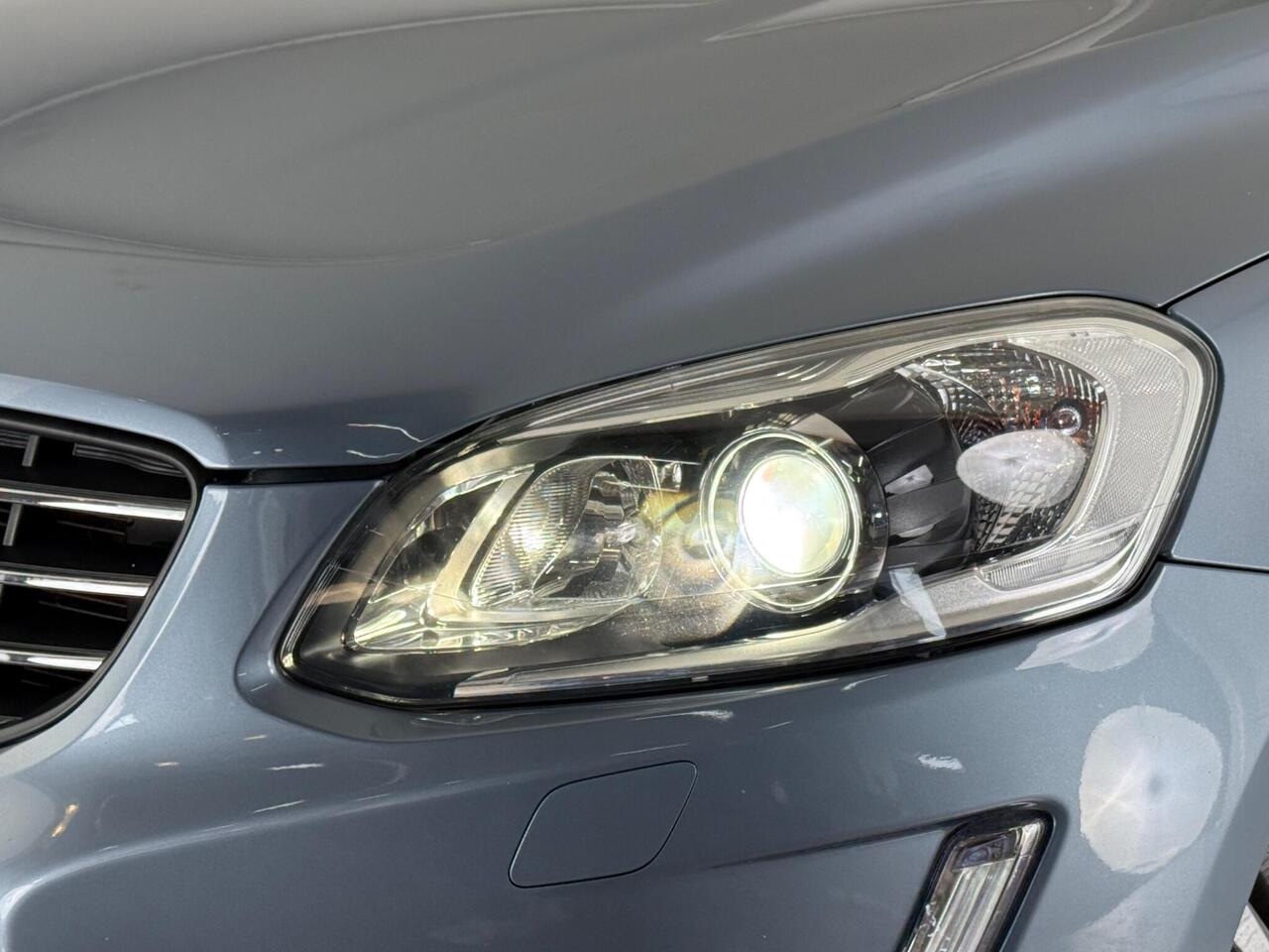 Volvo XC60 thumbnail Lights Front