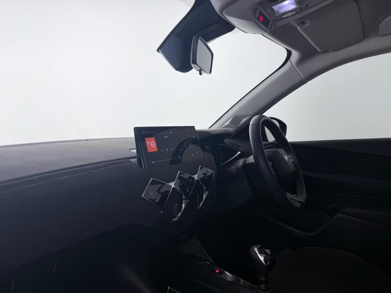 DS AUTOMOBILES DS 3 thumbnail Interior Front