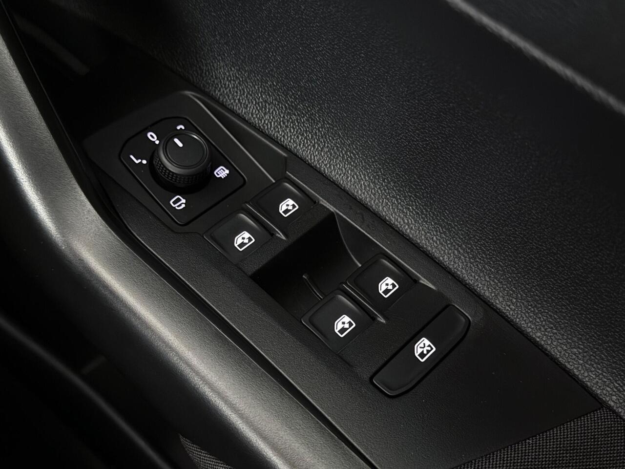 Volkswagen Polo thumbnail Misc Controls