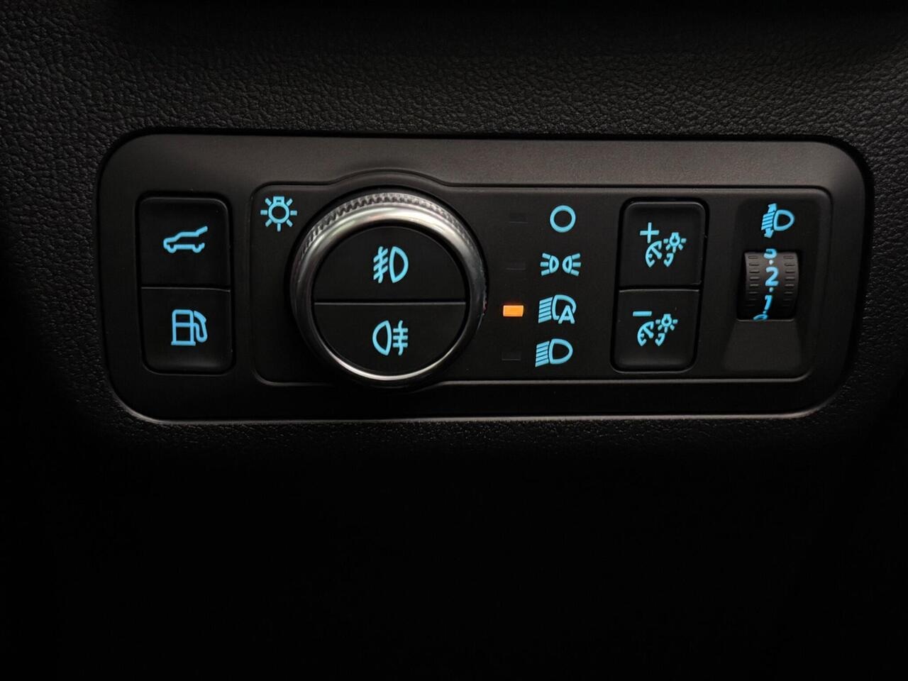 Ford Kuga thumbnail Misc Controls