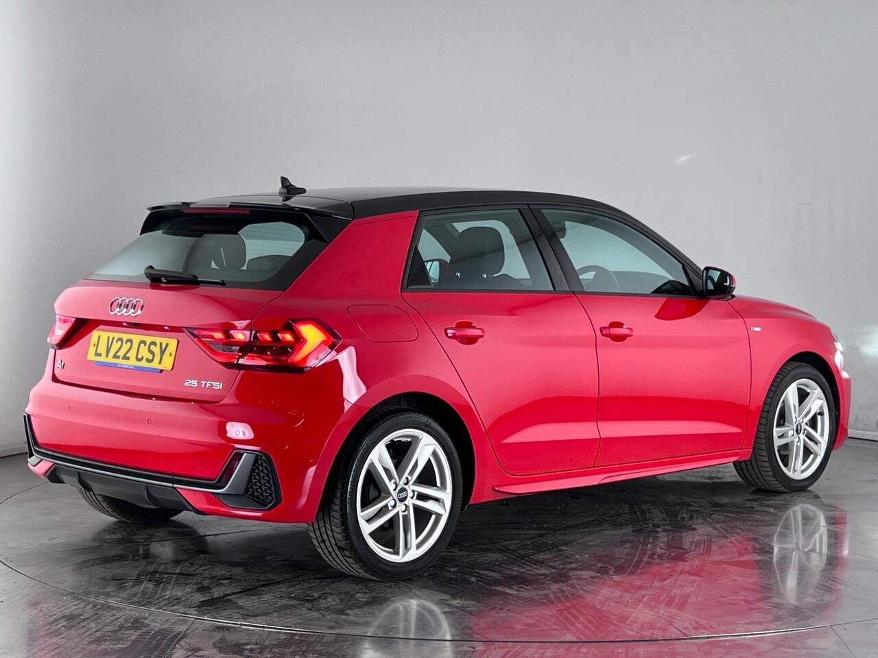 Audi A1 thumbnail Rear Right