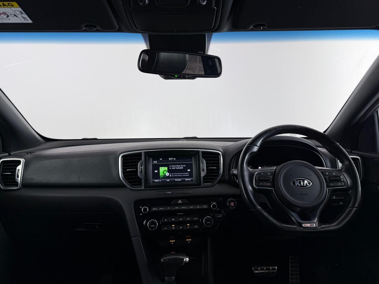 Kia Sportage thumbnail Interior Front