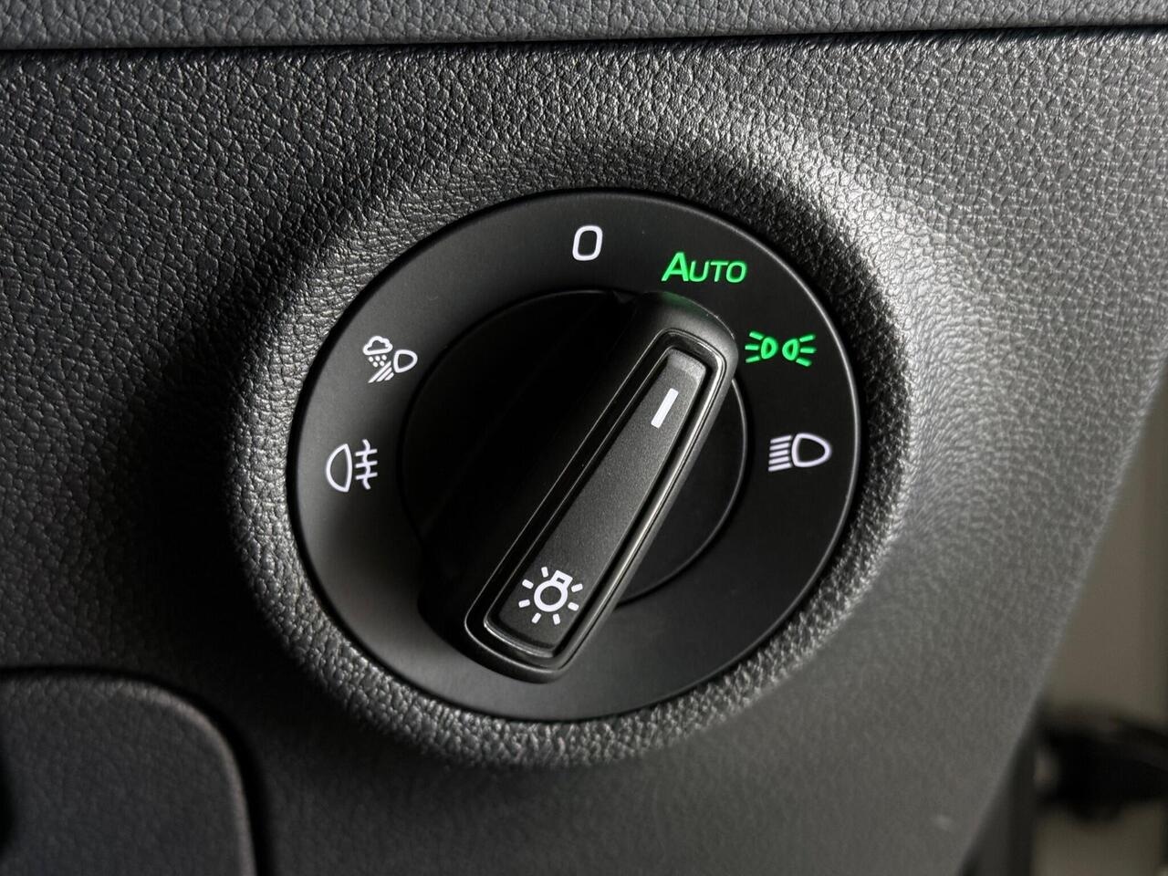 Skoda Karoq thumbnail Misc Controls