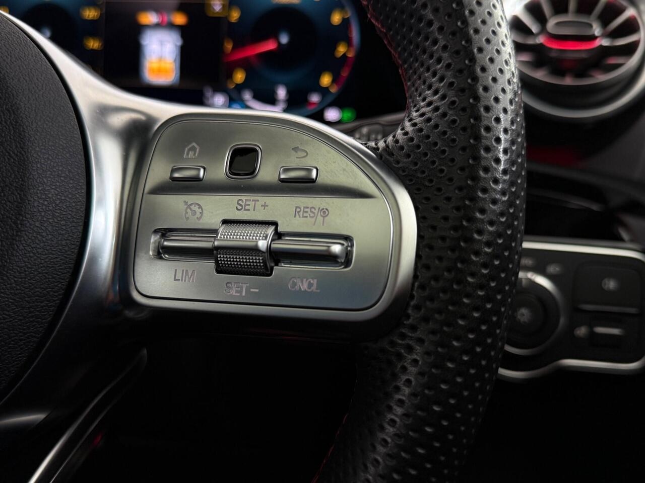 Mercedes-Benz A Class thumbnail Misc Controls