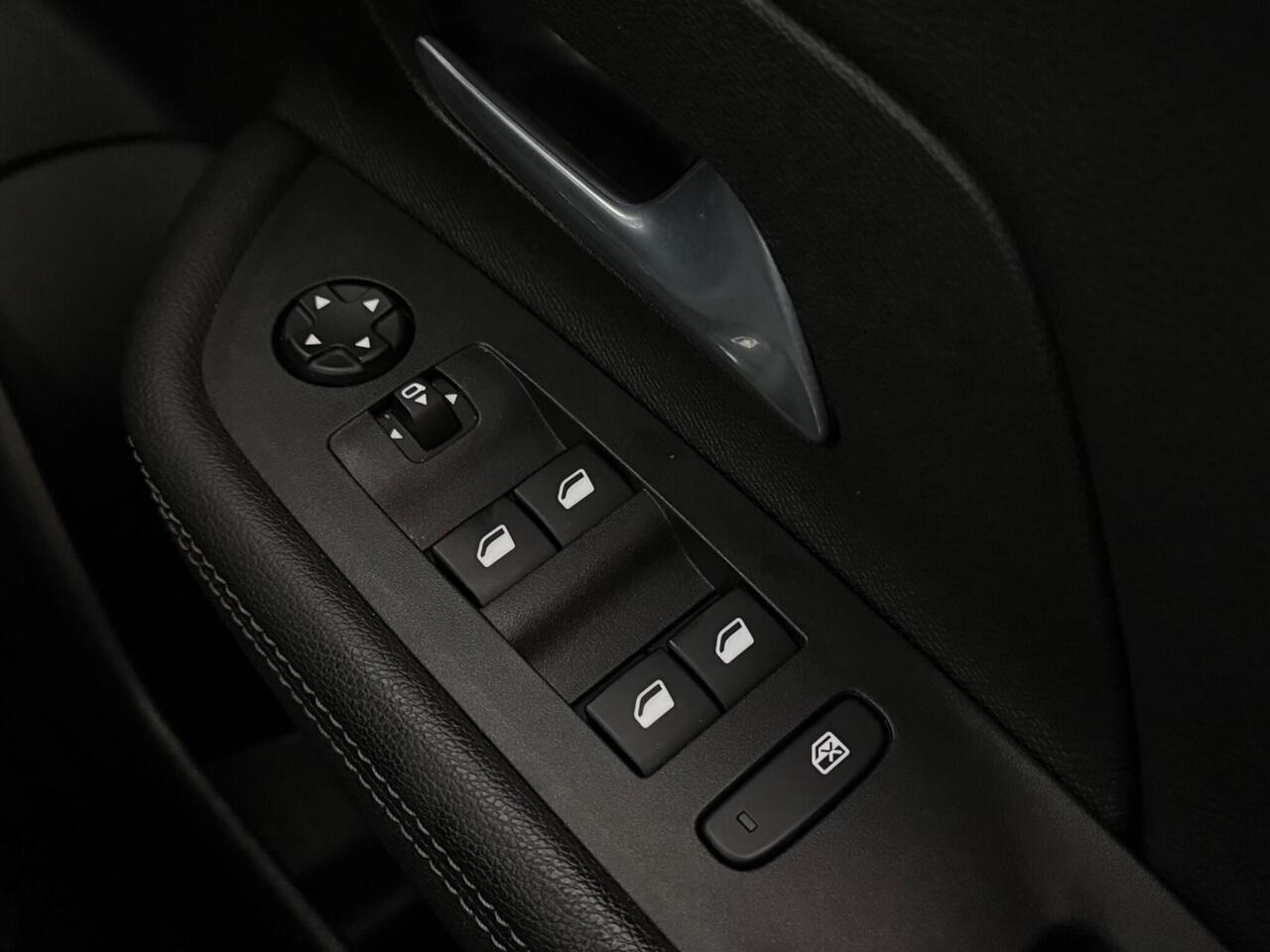 Vauxhall Mokka thumbnail Misc Controls