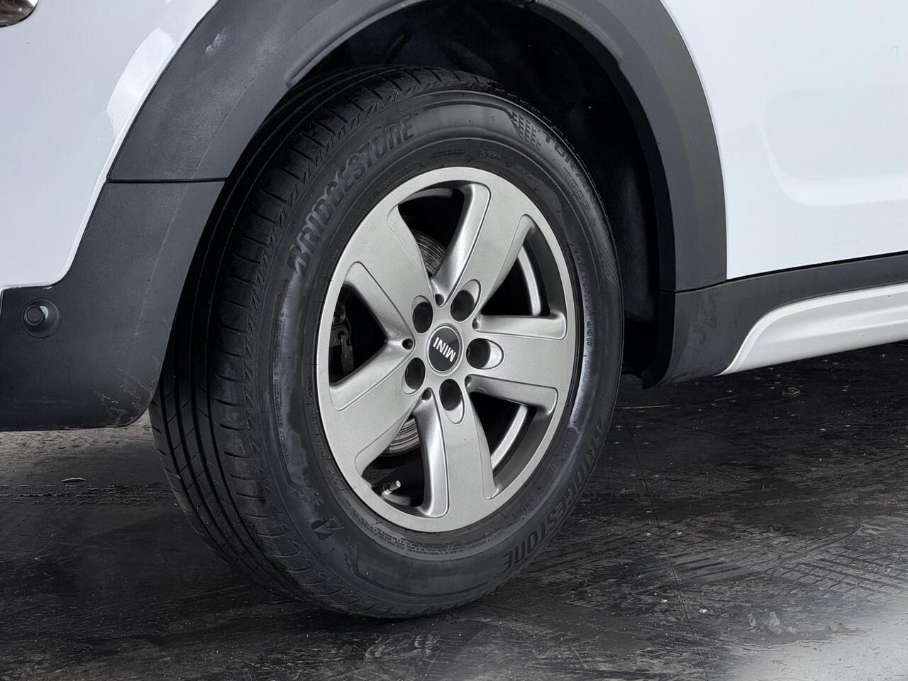 MINI Countryman thumbnail Wheel