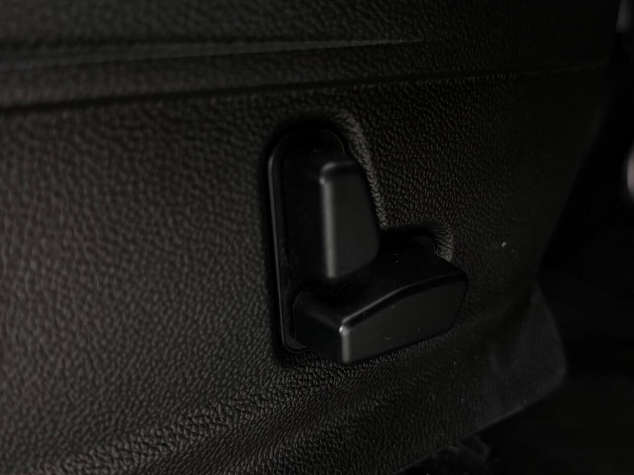 Alfa Romeo Stelvio thumbnail Misc Controls