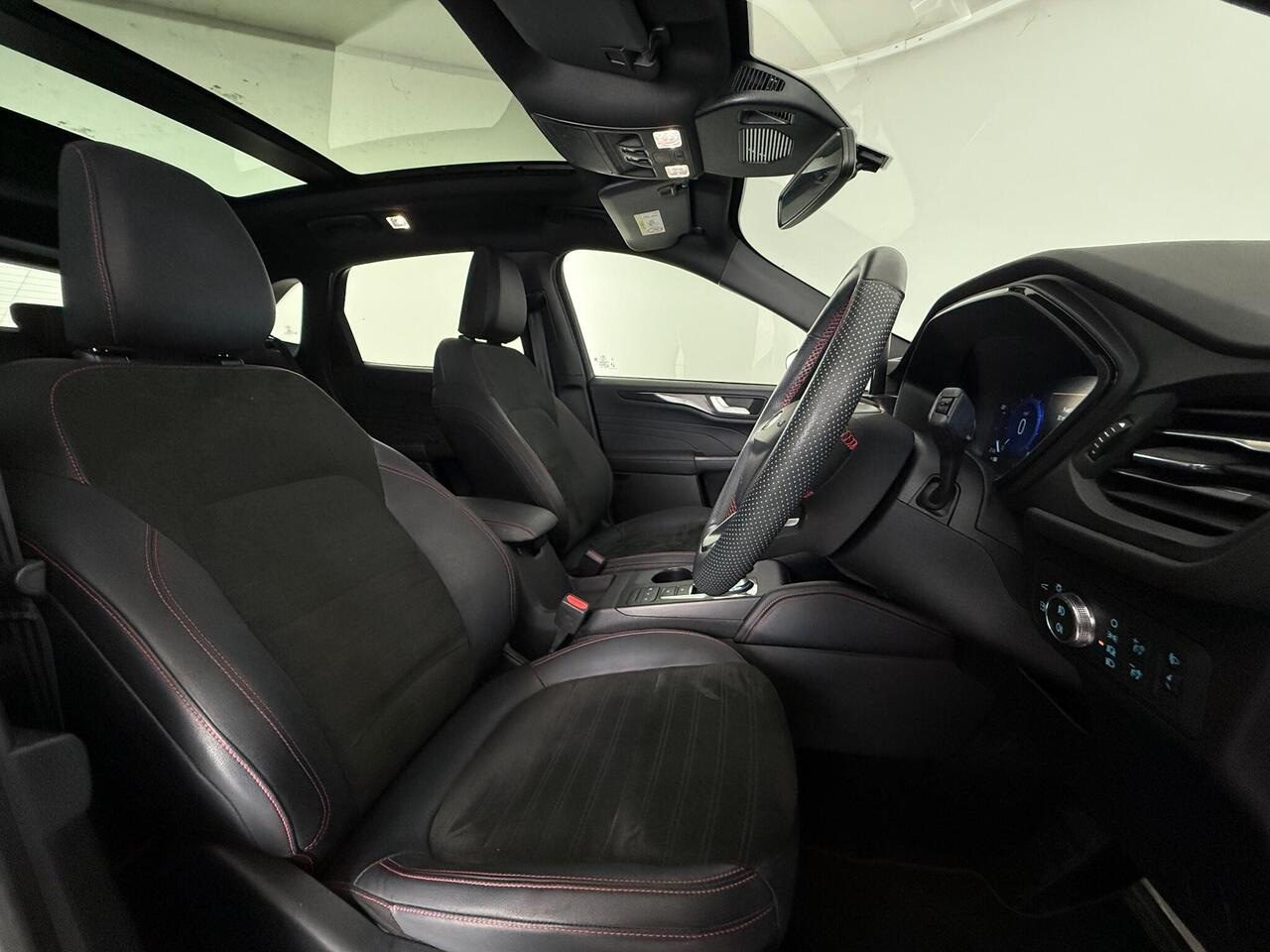 Ford Kuga thumbnail Seat Driver