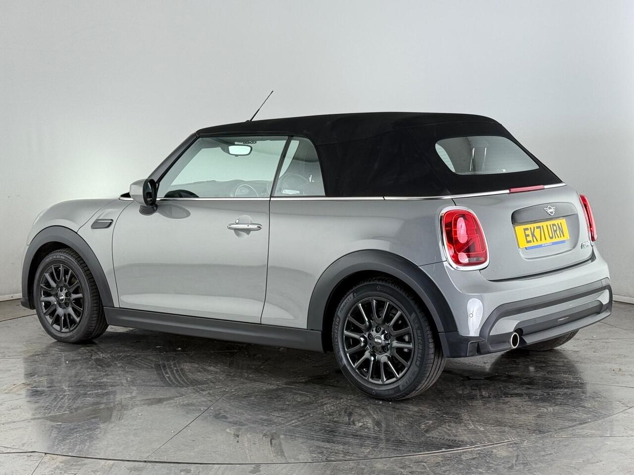 MINI Convertible thumbnail Rear Left