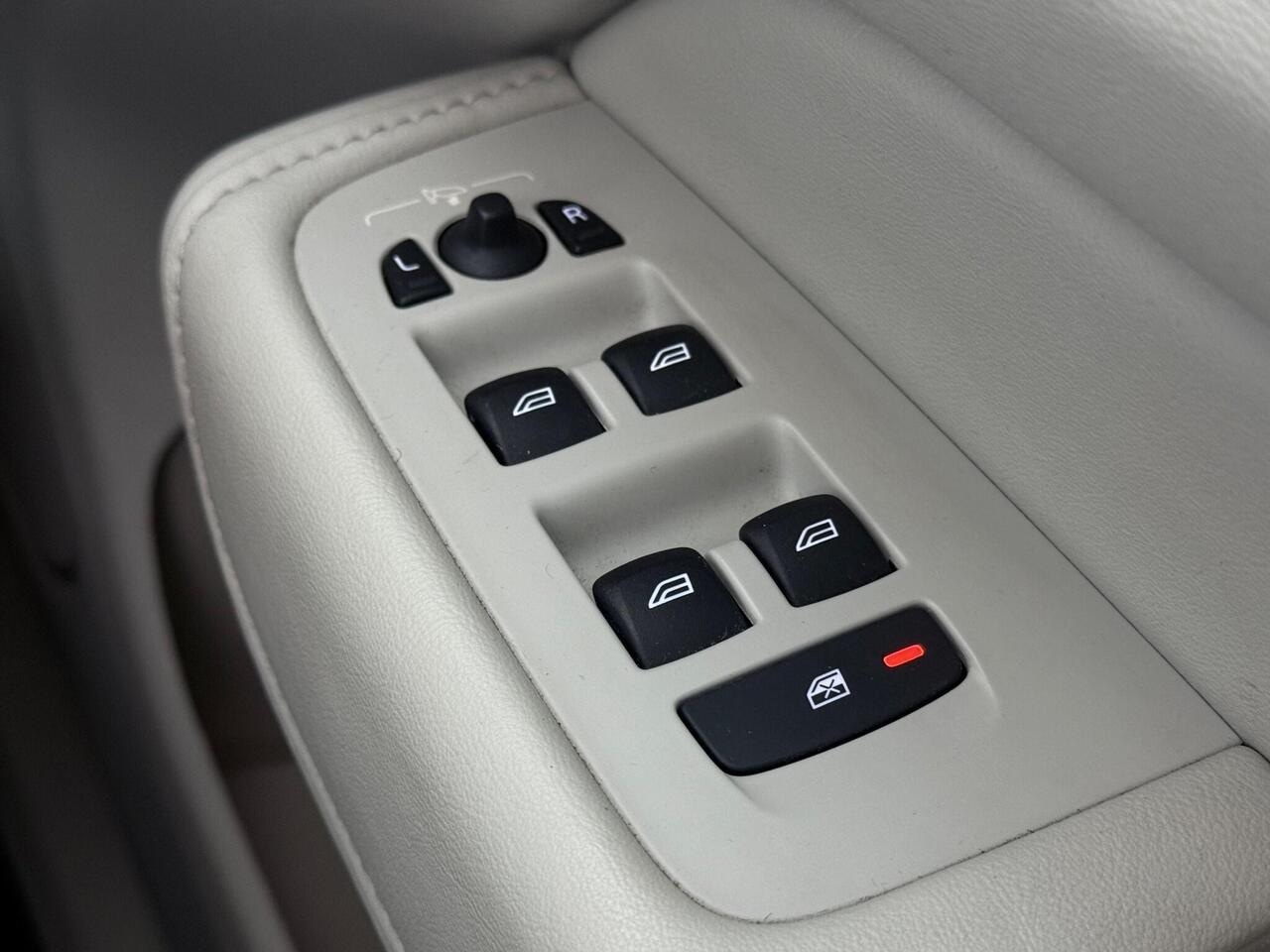 Volvo XC60 thumbnail Misc Controls