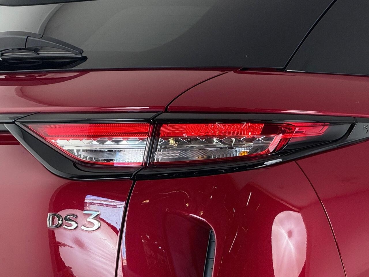 DS AUTOMOBILES DS 3 CROSSBACK thumbnail Inconclusive
