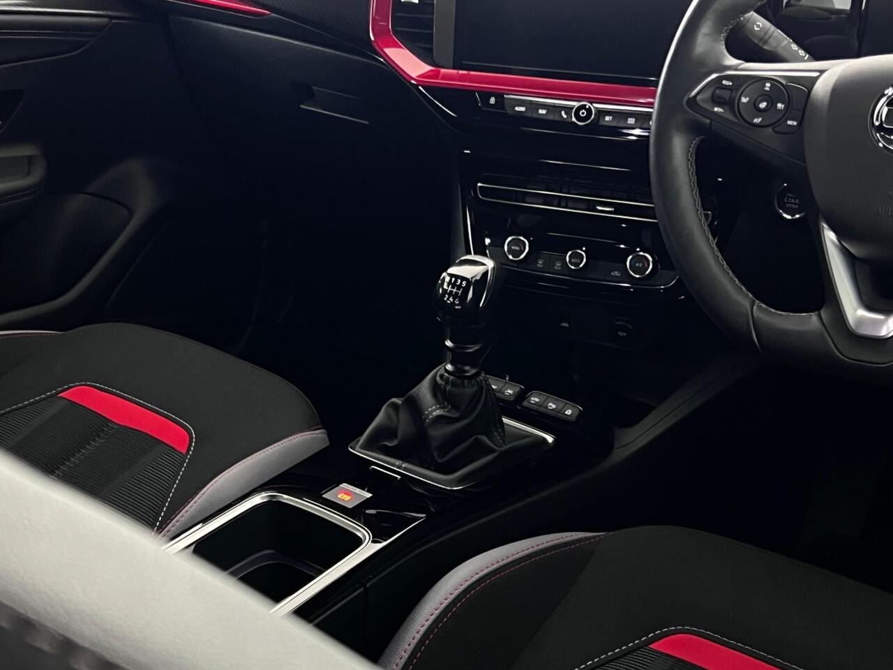 Vauxhall Mokka thumbnail Interior Front