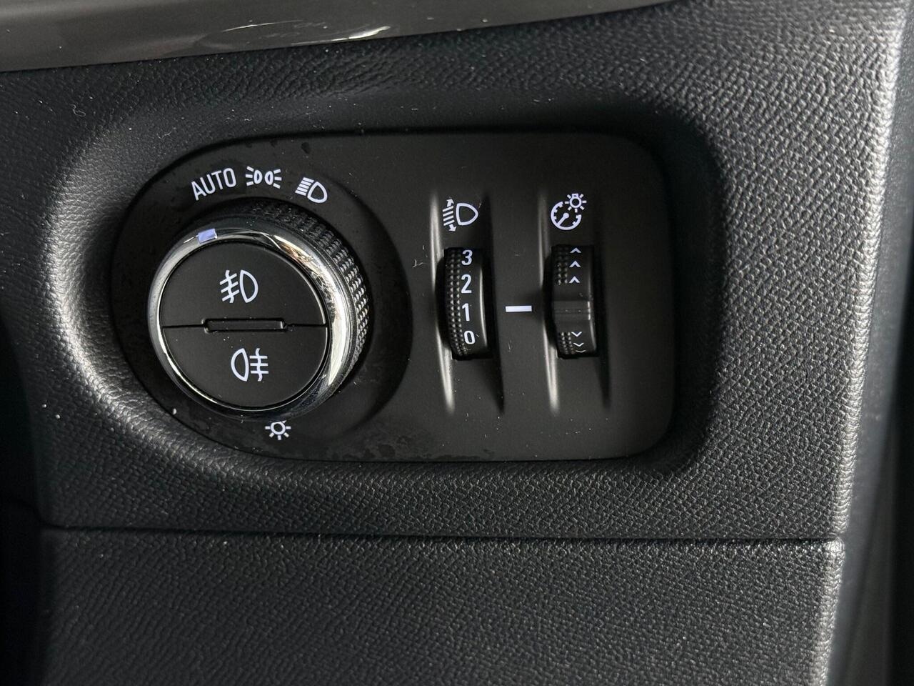 Vauxhall Mokka thumbnail Misc Controls