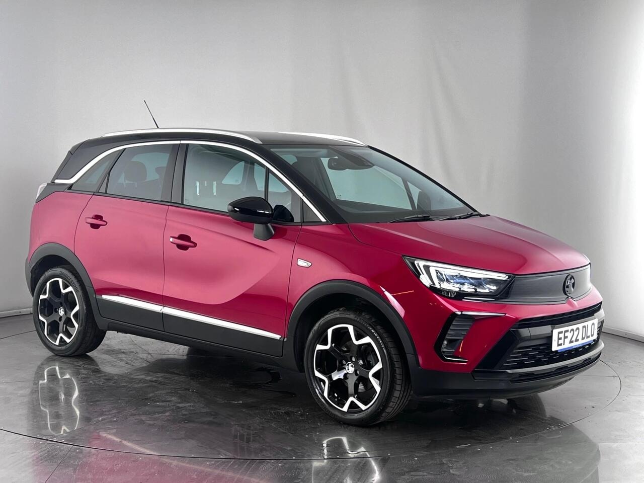 Vauxhall Crossland thumbnail Front Right