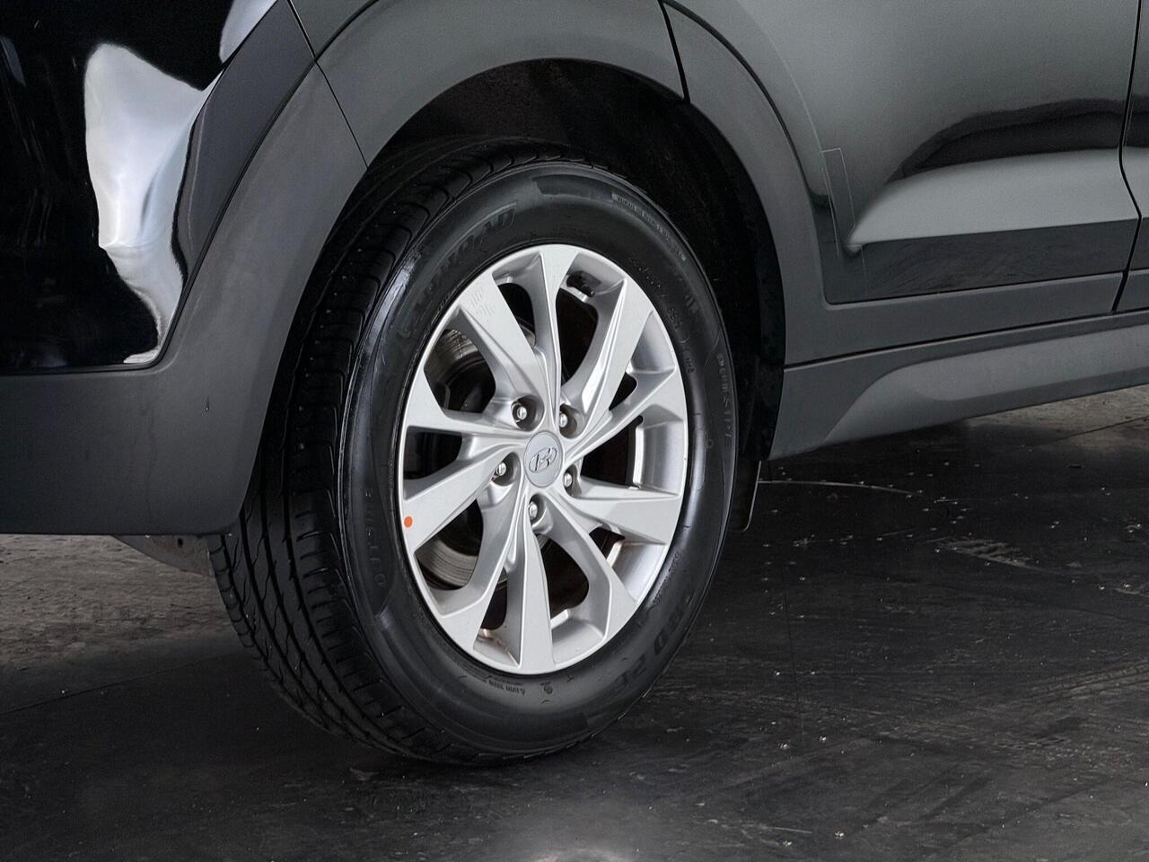 Hyundai TUCSON thumbnail Wheel