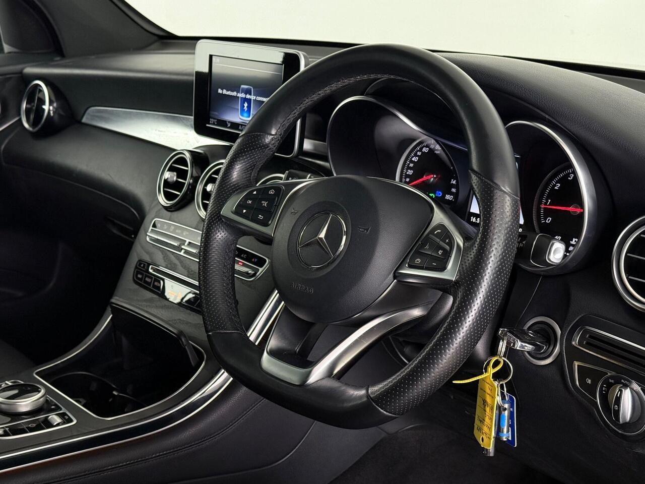 Mercedes-Benz GLC thumbnail Steering Wheel