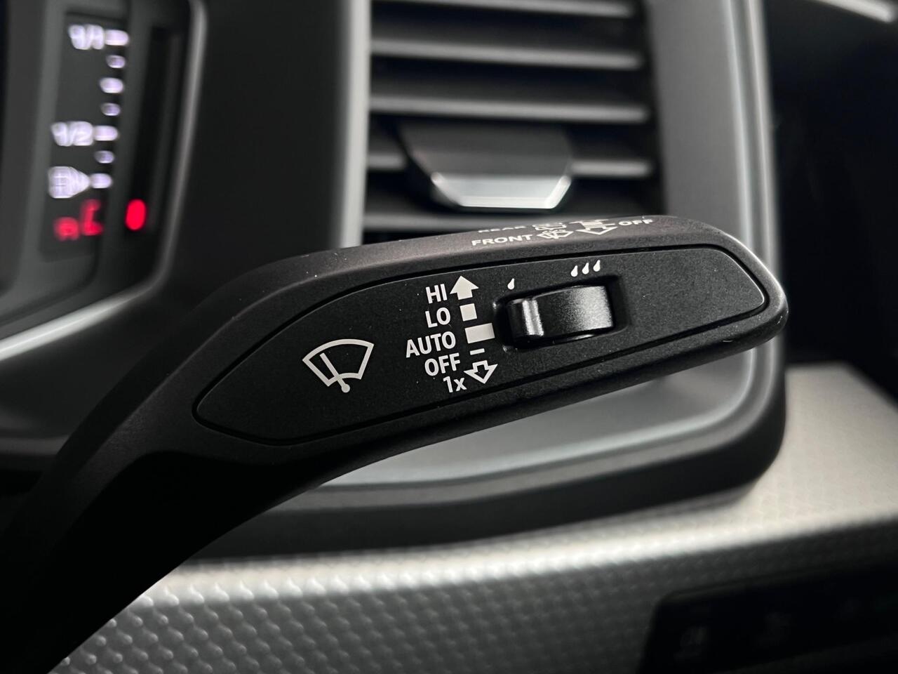 Audi A1 thumbnail Misc Controls