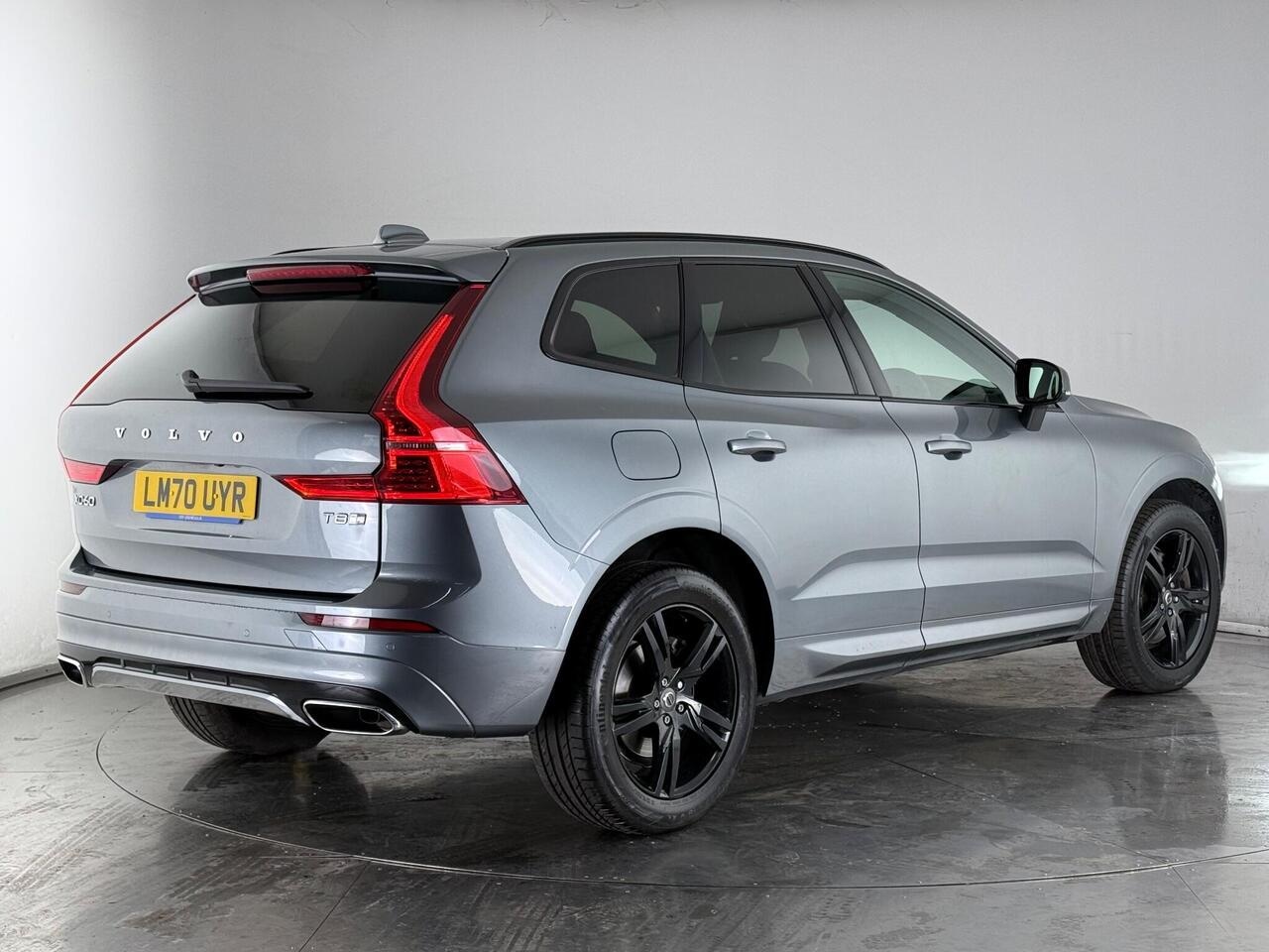Volvo XC60 thumbnail Rear Right