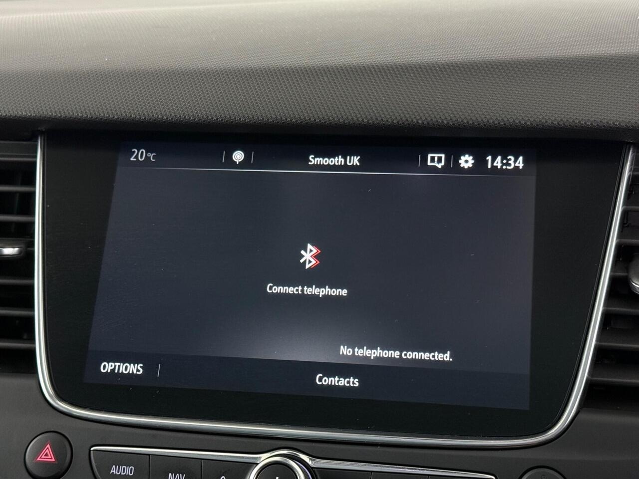 Vauxhall Crossland X thumbnail Infotainment System
