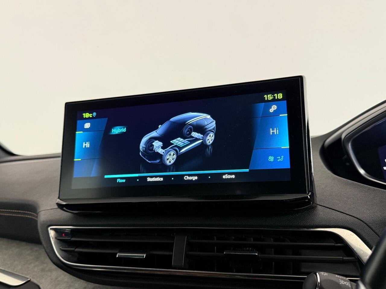 Peugeot 3008 thumbnail Infotainment System