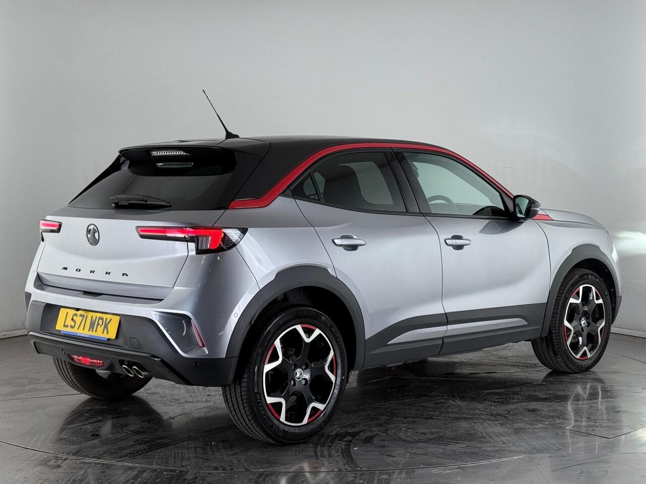 Vauxhall Mokka thumbnail Rear Right