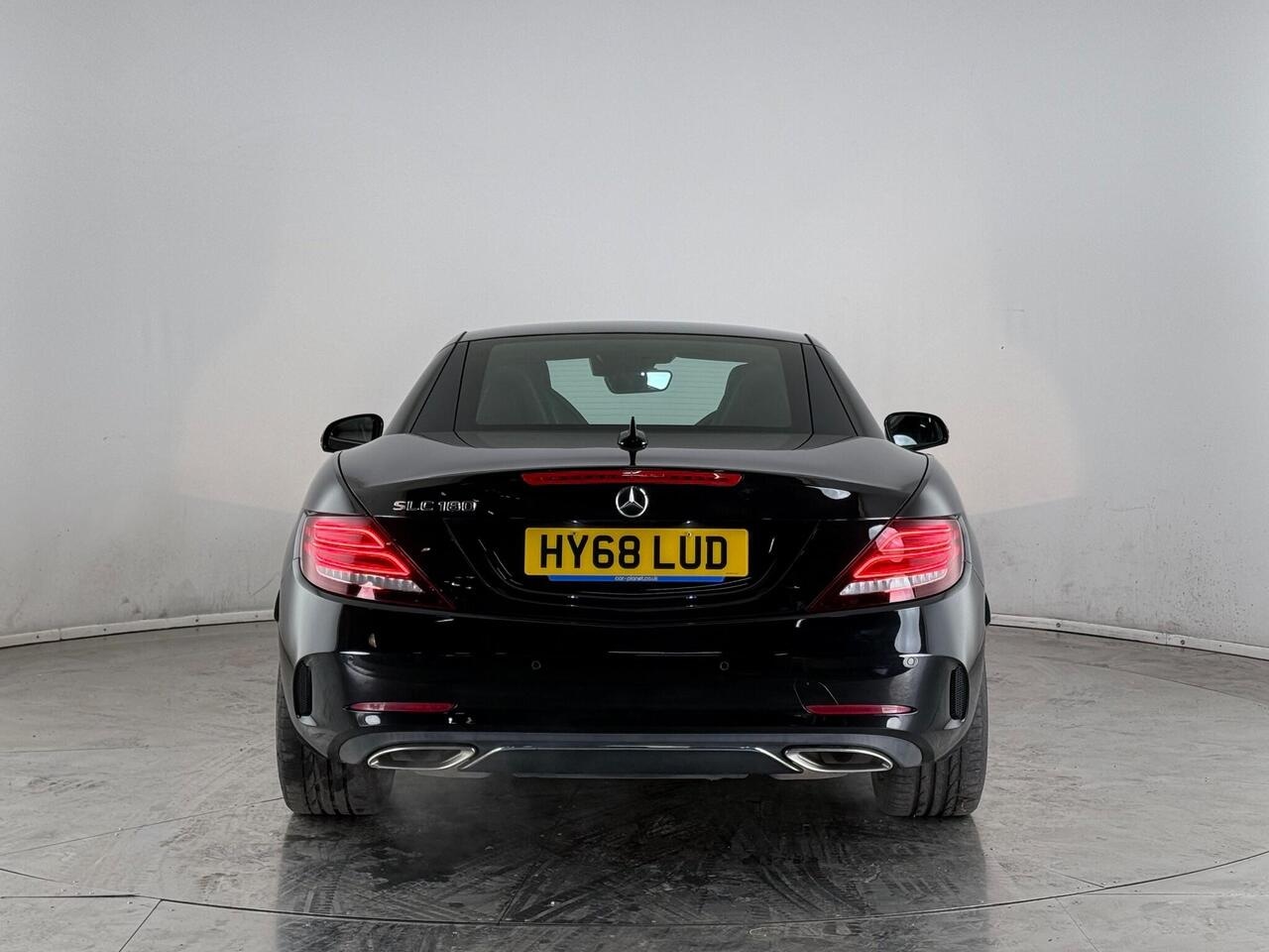 Mercedes-Benz SLC thumbnail Rear
