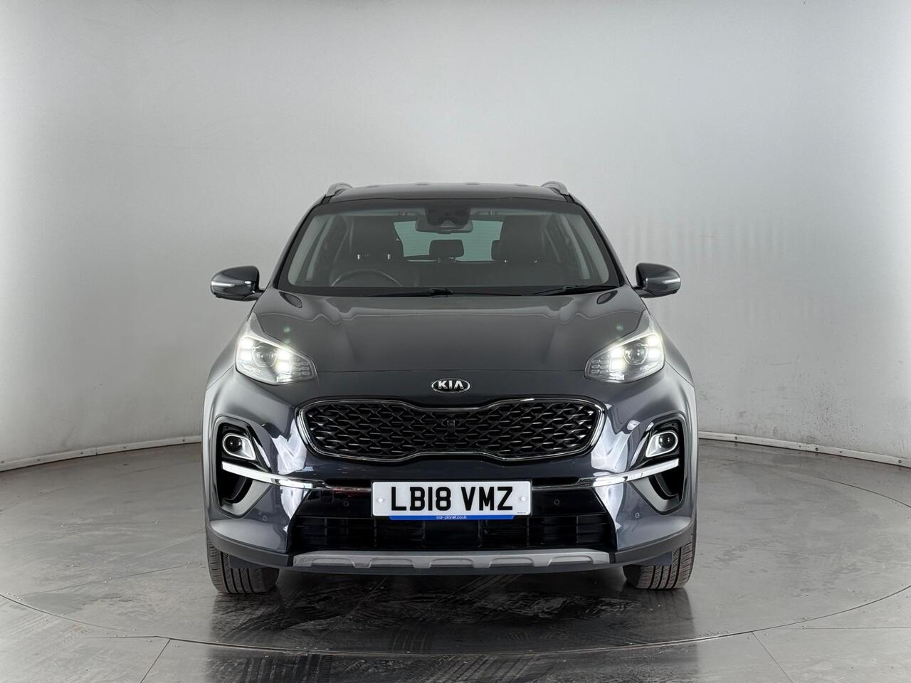 Kia Sportage thumbnail Front