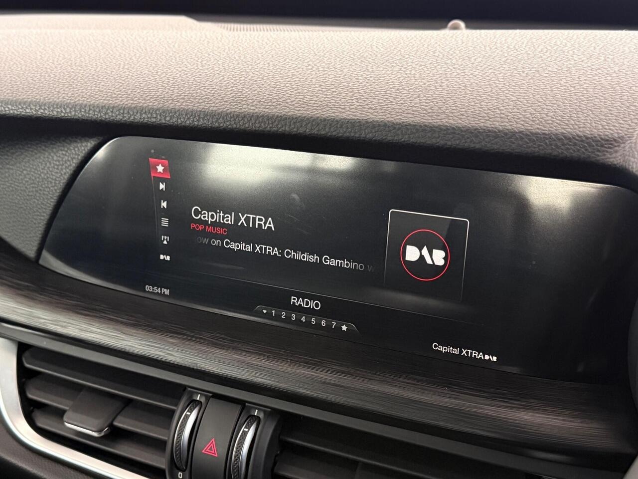 Alfa Romeo Stelvio thumbnail Infotainment System