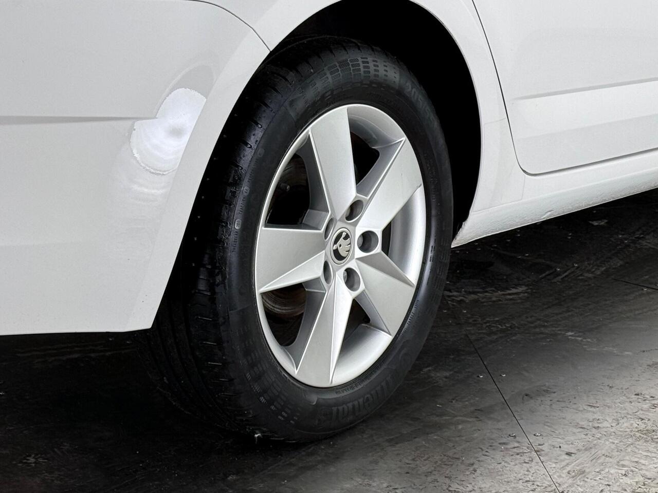 Skoda Octavia thumbnail Wheel