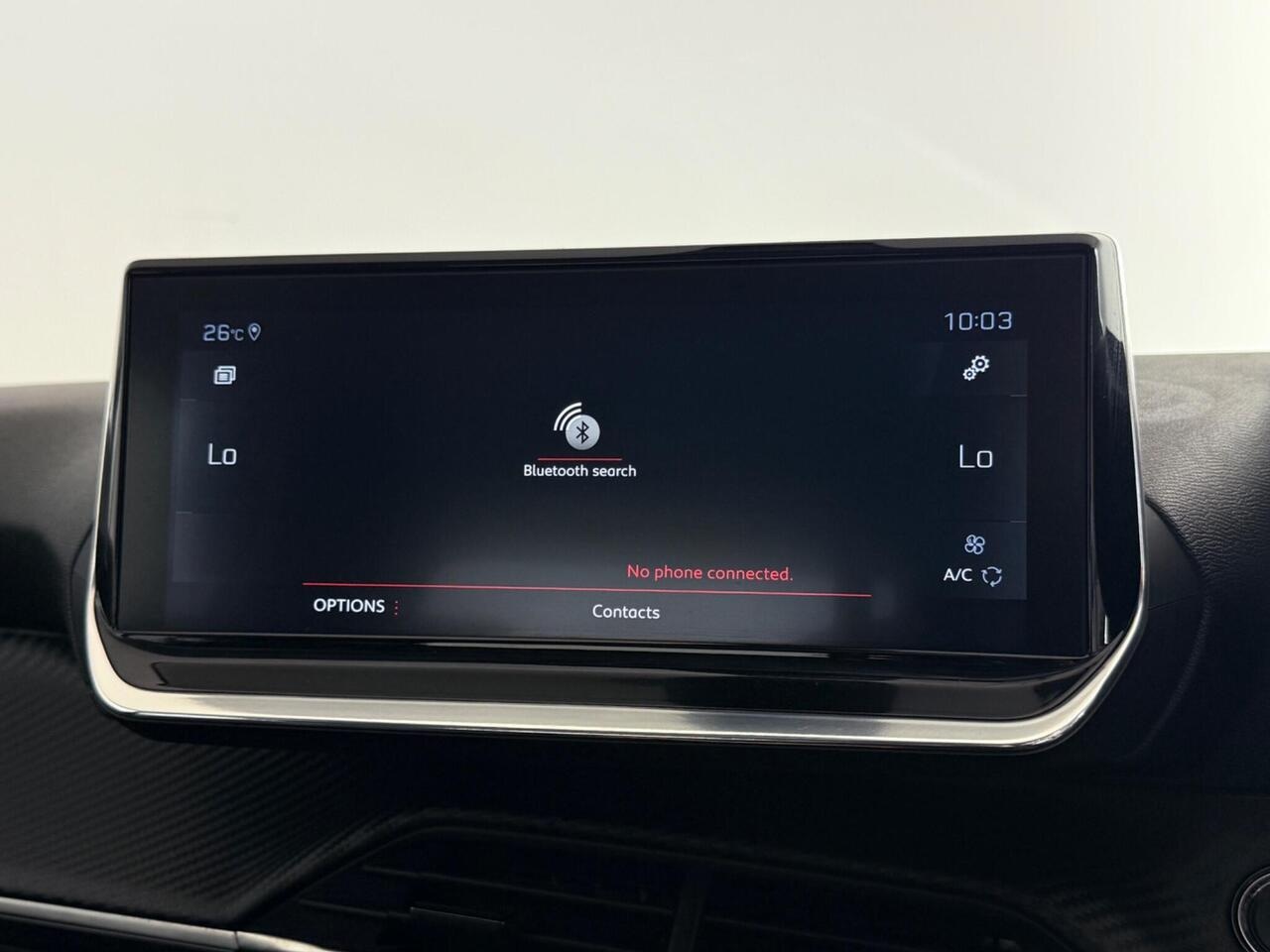 Peugeot 2008 thumbnail Infotainment System