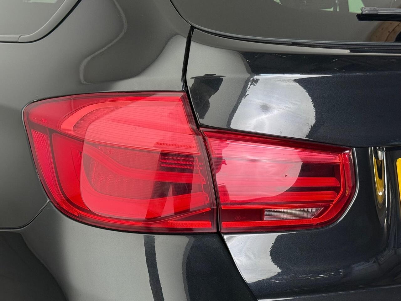 BMW 3 Series thumbnail Lights Rear