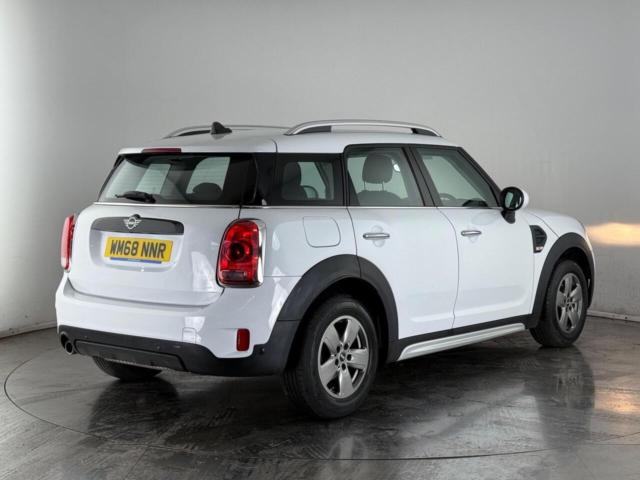 MINI Countryman thumbnail Rear Right